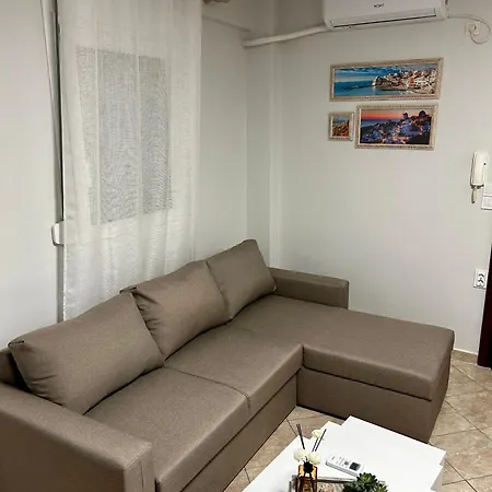 Yourperamos Apartment *
