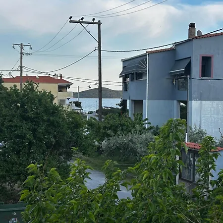 Yourperamos Apartment *